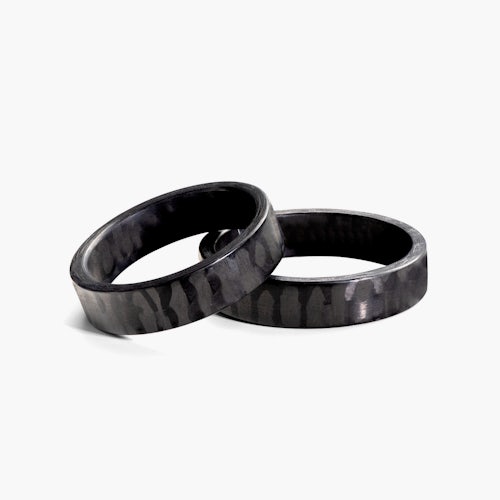 Obrączki ślubne: carbon, płaskie, 5 mm
